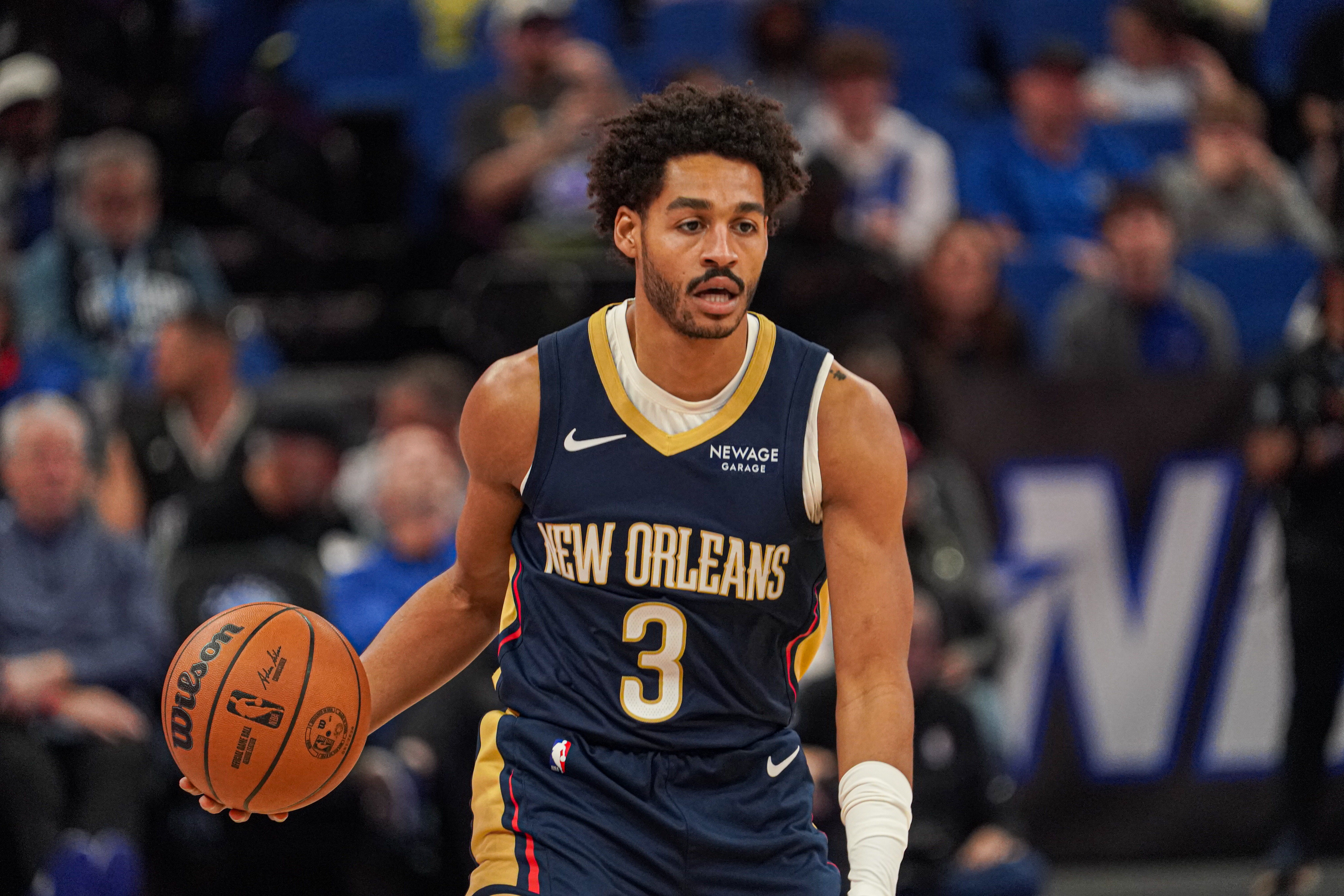 开云体育官网-两分准三分铁！普尔半场10投4中&amp;三分4中0 拿到10分1板2助1断